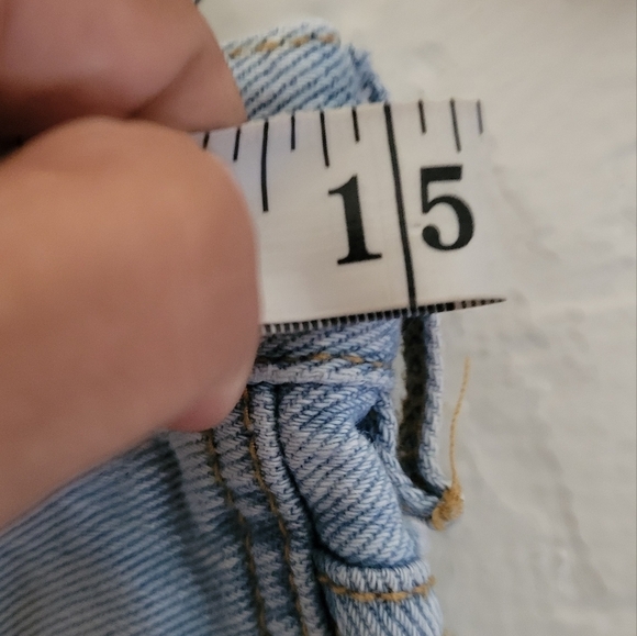 Brandy Melville Denim Shorts Size 29 - Picture 5 of 9